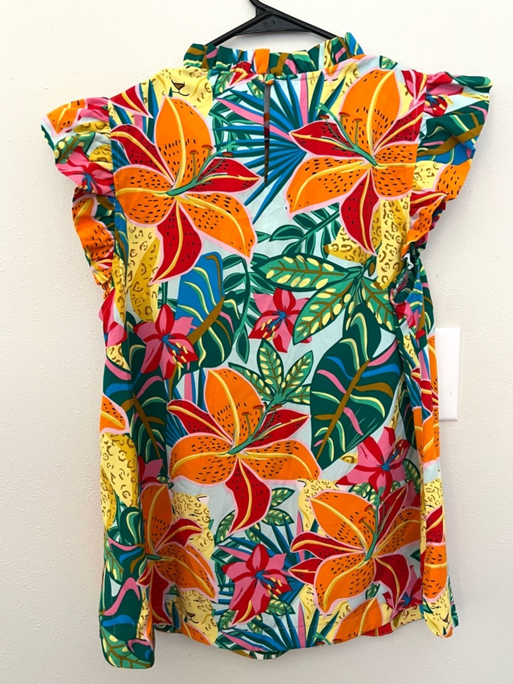 Umgee Tropical Floral Ruffle Sleeve Blouse in Bold Multi - Picture 2 of 3
